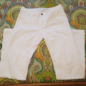 White banana republic trousers
